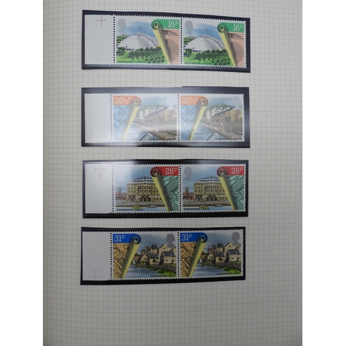 7076 - GB Comes Collection from 1971 to 1990 in two SG AlbumsThe Commemoratives are all unmounted , and are... 