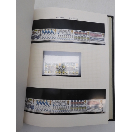 7076 - GB Comes Collection from 1971 to 1990 in two SG AlbumsThe Commemoratives are all unmounted , and are... 