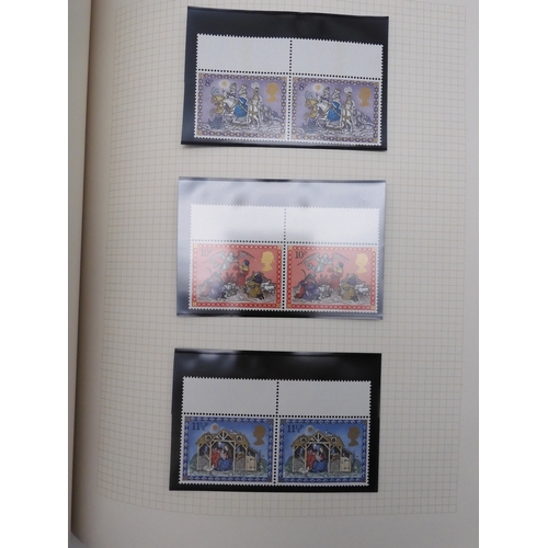 7076 - GB Comes Collection from 1971 to 1990 in two SG AlbumsThe Commemoratives are all unmounted , and are... 