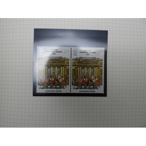 7076 - GB Comes Collection from 1971 to 1990 in two SG AlbumsThe Commemoratives are all unmounted , and are... 