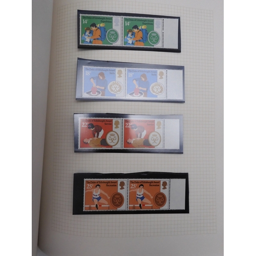 7076 - GB Comes Collection from 1971 to 1990 in two SG AlbumsThe Commemoratives are all unmounted , and are... 