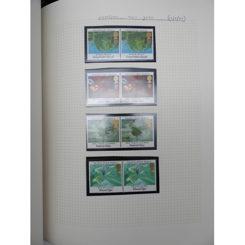 7076 - GB Comes Collection from 1971 to 1990 in two SG AlbumsThe Commemoratives are all unmounted , and are... 