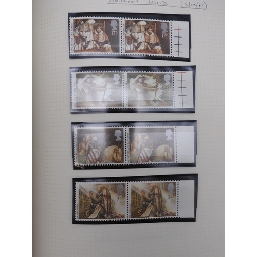 7076 - GB Comes Collection from 1971 to 1990 in two SG AlbumsThe Commemoratives are all unmounted , and are... 