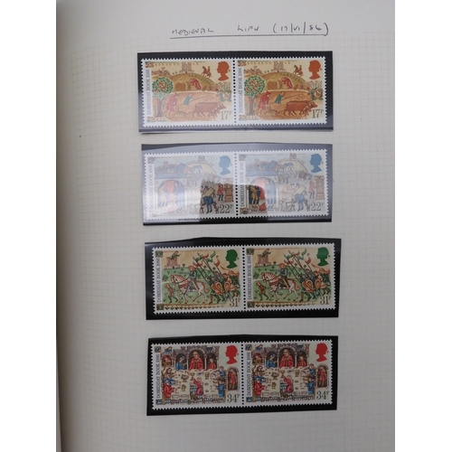 7076 - GB Comes Collection from 1971 to 1990 in two SG AlbumsThe Commemoratives are all unmounted , and are... 