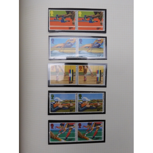 7076 - GB Comes Collection from 1971 to 1990 in two SG AlbumsThe Commemoratives are all unmounted , and are... 