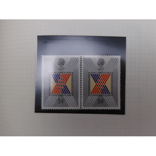 7076 - GB Comes Collection from 1971 to 1990 in two SG AlbumsThe Commemoratives are all unmounted , and are... 