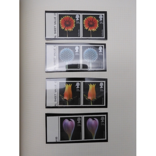 7076 - GB Comes Collection from 1971 to 1990 in two SG AlbumsThe Commemoratives are all unmounted , and are... 