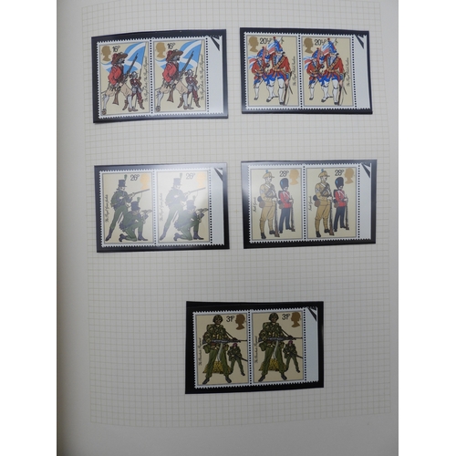 7076 - GB Comes Collection from 1971 to 1990 in two SG AlbumsThe Commemoratives are all unmounted , and are... 
