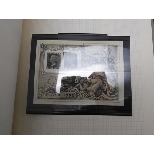 7076 - GB Comes Collection from 1971 to 1990 in two SG AlbumsThe Commemoratives are all unmounted , and are... 