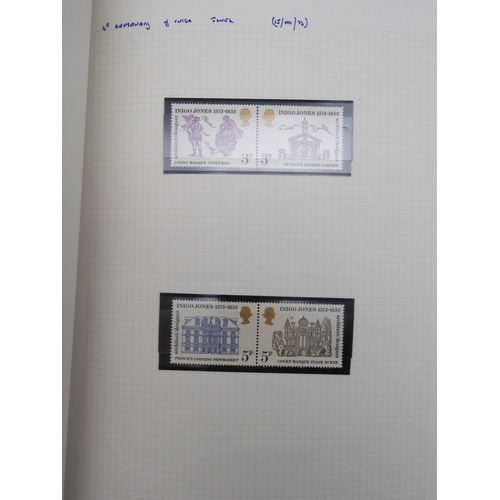 7076 - GB Comes Collection from 1971 to 1990 in two SG AlbumsThe Commemoratives are all unmounted , and are... 