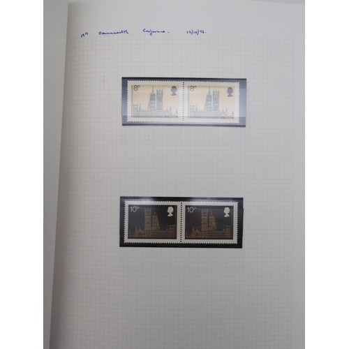 7076 - GB Comes Collection from 1971 to 1990 in two SG AlbumsThe Commemoratives are all unmounted , and are... 