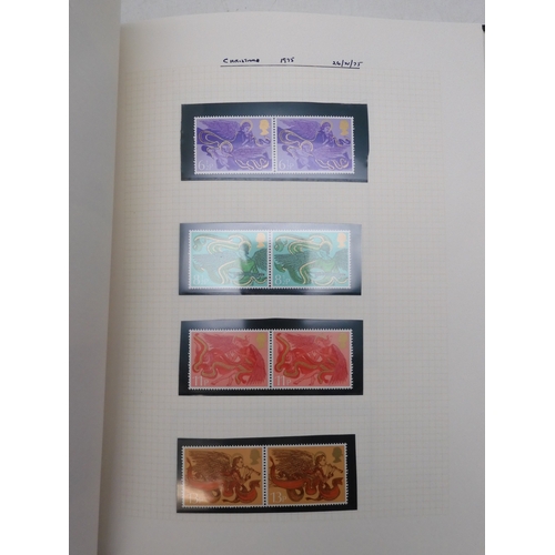 7076 - GB Comes Collection from 1971 to 1990 in two SG AlbumsThe Commemoratives are all unmounted , and are... 