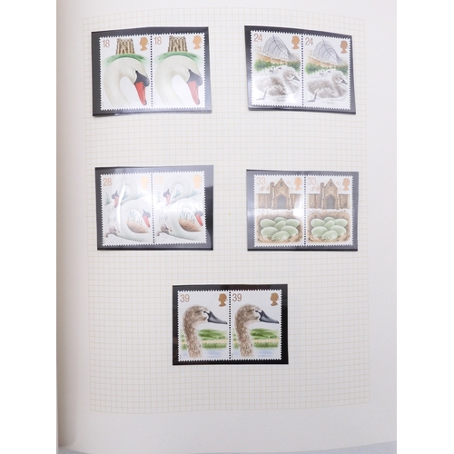 7077 - GB Commems. in Black SG album 1991-2000  Once again all Unmounted Mint and in Pairs, off all Commemo... 