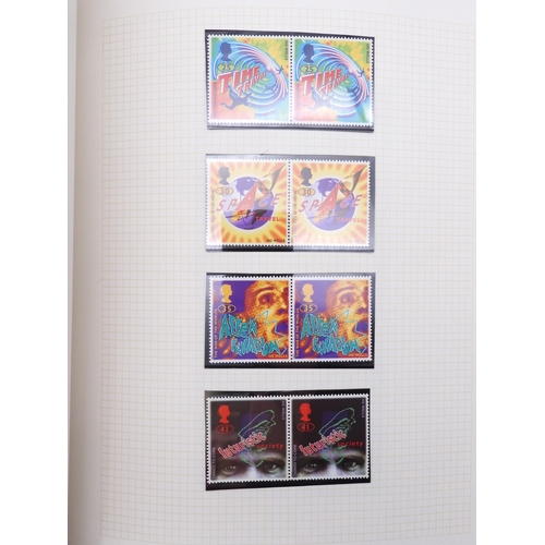 7077 - GB Commems. in Black SG album 1991-2000  Once again all Unmounted Mint and in Pairs, off all Commemo... 