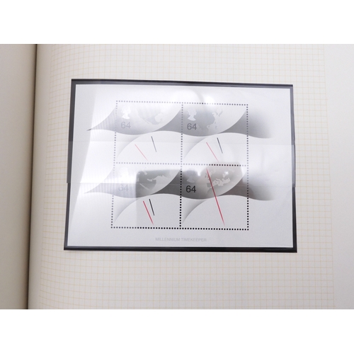 7077 - GB Commems. in Black SG album 1991-2000  Once again all Unmounted Mint and in Pairs, off all Commemo... 