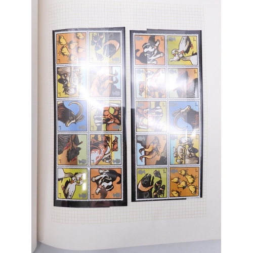7078 - GB Commemorative Collection in Green SG Senator Album From 2001 to 2008. A well filled album with th... 