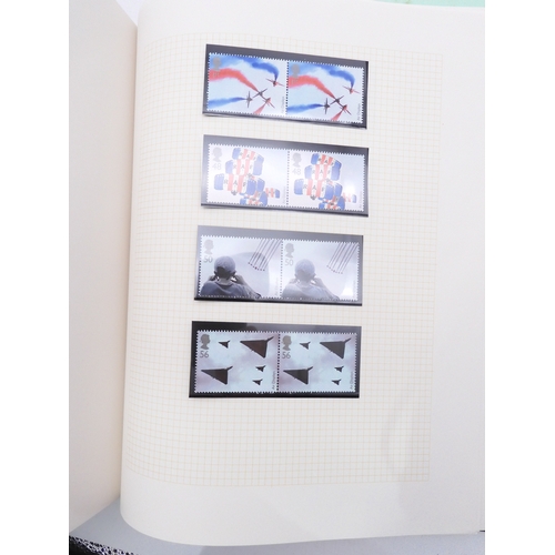 7078 - GB Commemorative Collection in Green SG Senator Album From 2001 to 2008. A well filled album with th... 