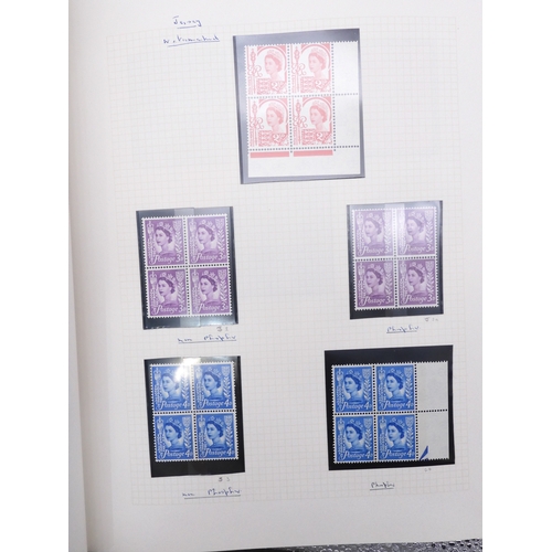 7079 - GB Collection of Regional Stamps in green SG album. From start to aprox 2007. Most pre decimal are i... 