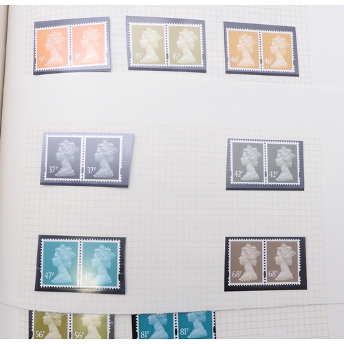 7080 - GB Collection of Decimal Definatives in Green Utile Album. The early Defins are single copies, and a... 