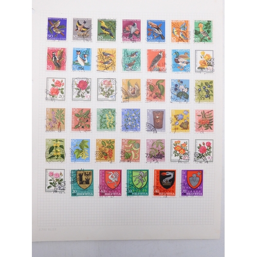 7081 - Switzerland. Collection on leaves of mainly many 100's  used Swis Stamps from 1862 to aprox 1995. in... 
