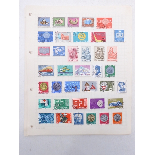 7081 - Switzerland. Collection on leaves of mainly many 100's  used Swis Stamps from 1862 to aprox 1995. in... 