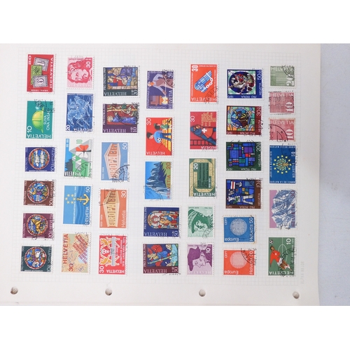 7081 - Switzerland. Collection on leaves of mainly many 100's  used Swis Stamps from 1862 to aprox 1995. in... 