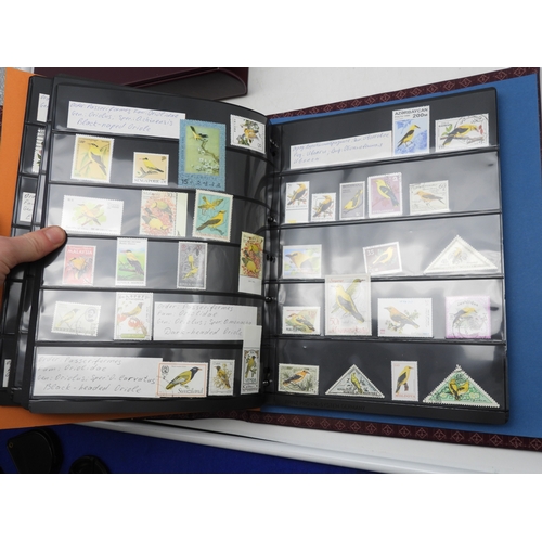 7090 - A collection of thematic stamps in five albums. The worldwide collection presenting Aquatic Ecosyste... 