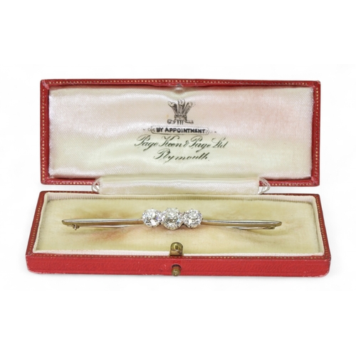 2740 - A SUBSTANTIAL THREE STONE DIAMOND BROOCHset with estimated approx 2.50cts of old cut diamonds, in a ... 