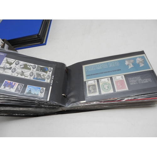 7111 - A lot comprising first day covers many with associated British Post Office Mint Stamps, Robert Burns... 