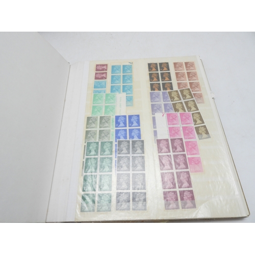 7113 - Great Britain a lot of mostly Elizabeth II unmounted mint stamps in blocks and strips contained in i... 