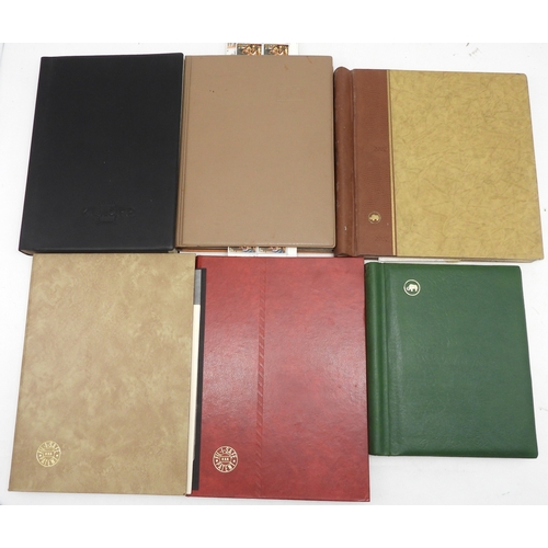 7113 - Great Britain a lot of mostly Elizabeth II unmounted mint stamps in blocks and strips contained in i... 