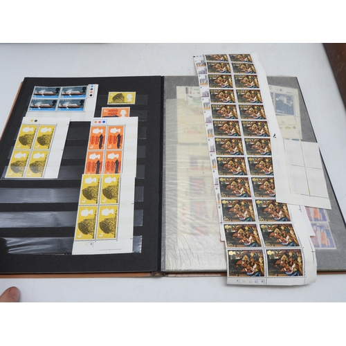 7113 - Great Britain a lot of mostly Elizabeth II unmounted mint stamps in blocks and strips contained in i... 