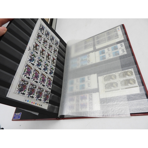 7113 - Great Britain a lot of mostly Elizabeth II unmounted mint stamps in blocks and strips contained in i... 