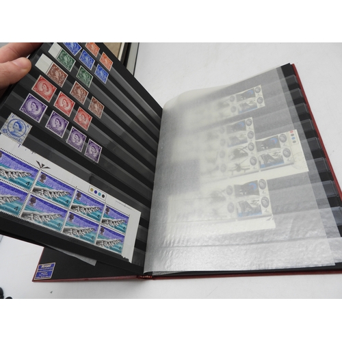 7113 - Great Britain a lot of mostly Elizabeth II unmounted mint stamps in blocks and strips contained in i... 