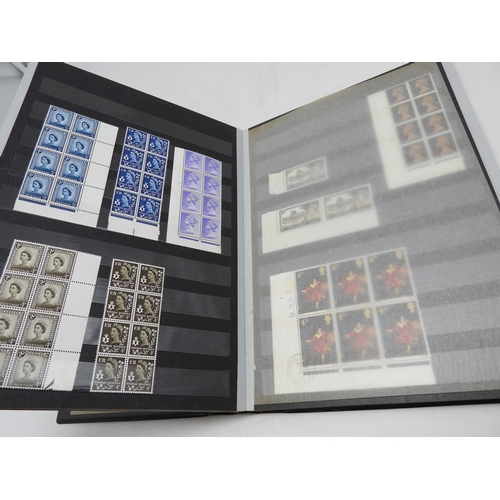 7113 - Great Britain a lot of mostly Elizabeth II unmounted mint stamps in blocks and strips contained in i... 
