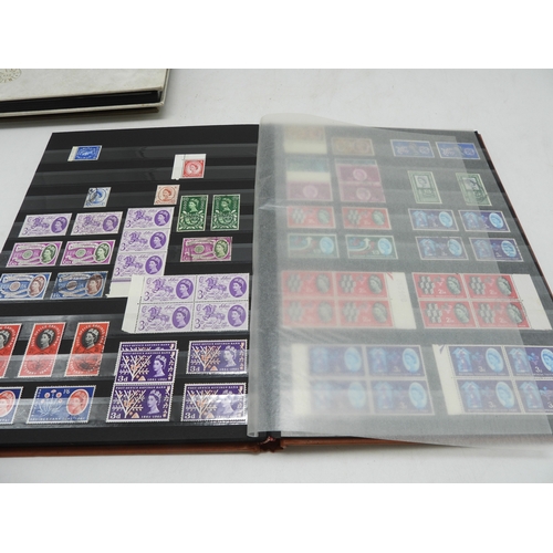 7115 - WITHDRAWNGreat Britain an extensive lot of early stamps in three stock books to include an unused st... 