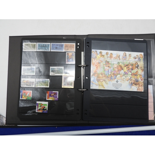 7132 - Souvenir Collection Of Postage Stamps of Canada 1979, 1980, 1982, 1983, 1984, 1988, 1989, 1990, 1994... 