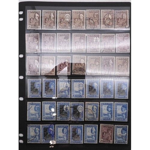 7083 - GB small collection of mint and used GB stamps on Hagner Pages plus 3 Presentation packs. Mixed cond... 