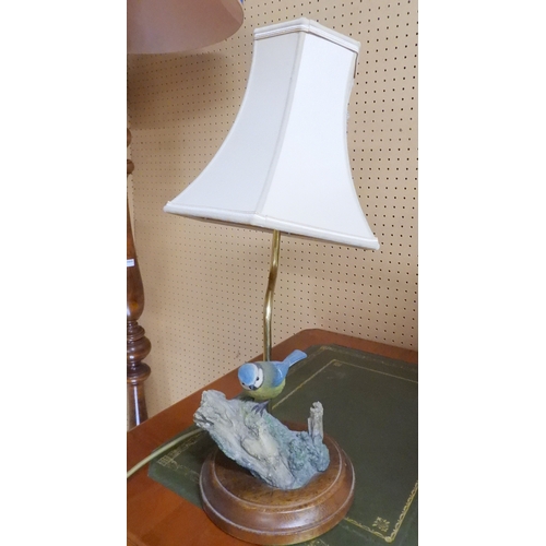58 - A mixed lot to include 20th century cheval mirror, turned standard lamp, brass based standard lamp, ... 