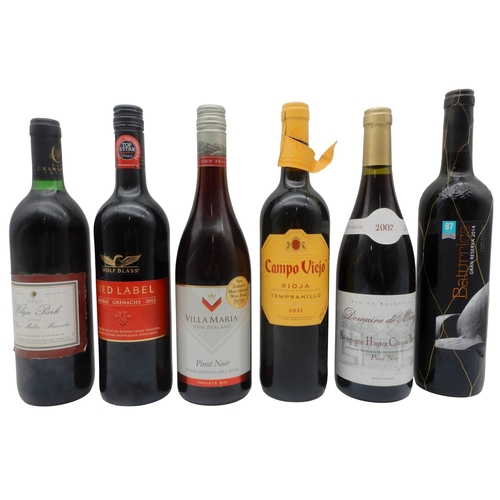 9009 - A lot comprising twelve various bottles of red wine to include Jehan Guillaume Cotes Du Ventoux 1999... 