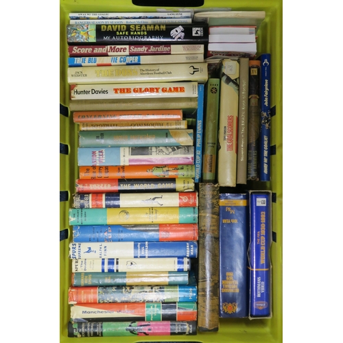 8049 - A very large collection of books on football, including player biographies, club histories, various ... 