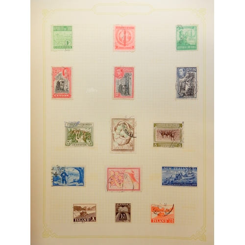 7028 - World Collection in 2 Albums plus many pages inc. GB and USA + much more. Also a large quantity of l... 