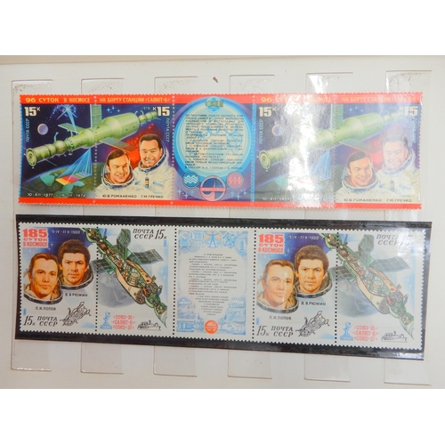 7029 - Collection in Albums, Stockbooks etc including a GB collection , all periocs inc. 1935 Jubilee set m... 