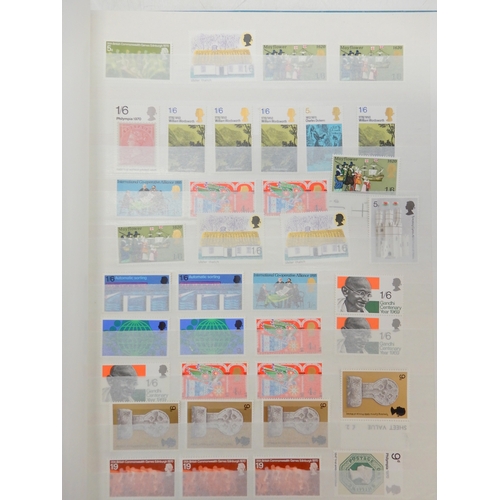 7030 - GB Collection of Early Pre Decimal Commems in Quantity from 1925 onwards, inc. 1948 Silver Wedding £... 