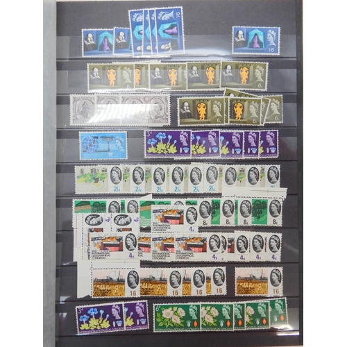 7030 - GB Collection of Early Pre Decimal Commems in Quantity from 1925 onwards, inc. 1948 Silver Wedding £... 