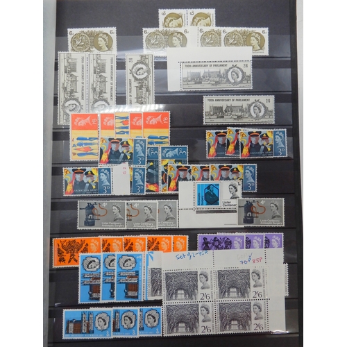 7030 - GB Collection of Early Pre Decimal Commems in Quantity from 1925 onwards, inc. 1948 Silver Wedding £... 