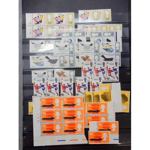 7030 - GB Collection of Early Pre Decimal Commems in Quantity from 1925 onwards, inc. 1948 Silver Wedding £... 