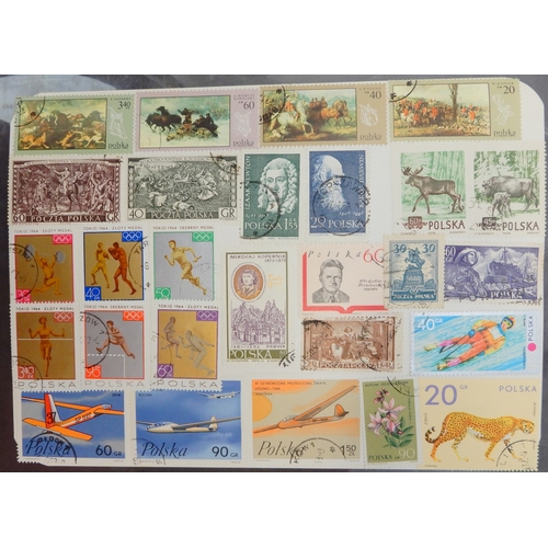 7031 - Large World Collection in Plastic Tub with various Albums Folders Etc. Inc. Large Quantity of  Moder... 