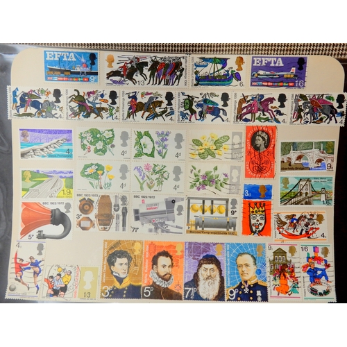 7031 - Large World Collection in Plastic Tub with various Albums Folders Etc. Inc. Large Quantity of  Moder... 