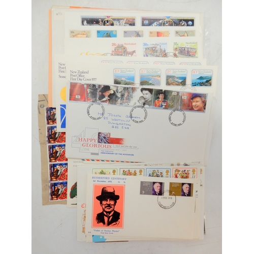 7032 - Collection in Carboard Box containing 6 albums and a small metal box. The metal box contains a small... 